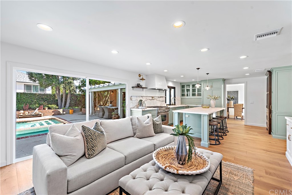 1806 Samar Drive Costa Mesa, CA 92626 - Photo 19 of 41