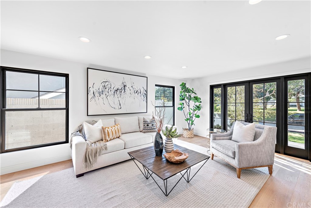 1806 Samar Drive Costa Mesa, CA 92626 - Photo 7 of 41