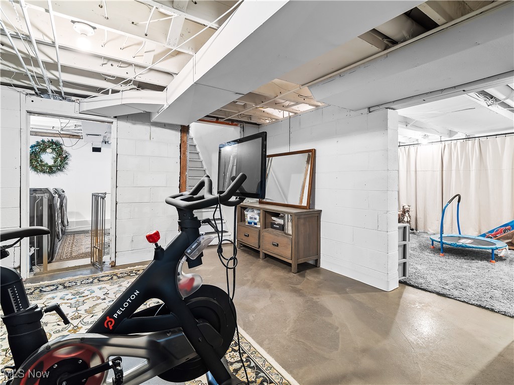 693 Avon Belden Road Avon Lake, OH 44012 - Photo 26 of 36 Workout area with concrete floors