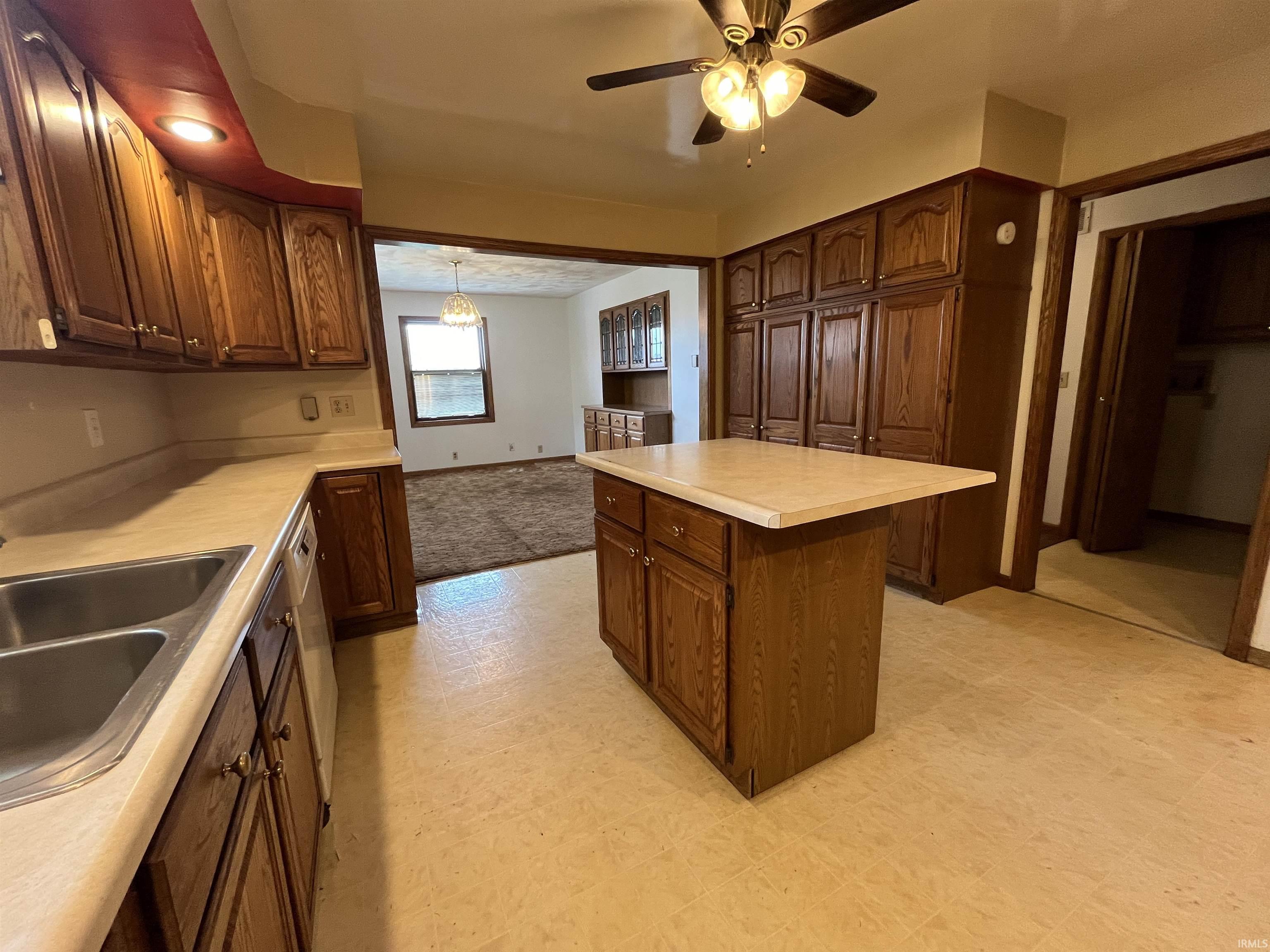 1238 North 100th Road East Wabash, IN 46992 - Photo 6 of 25 Gallery Image 6