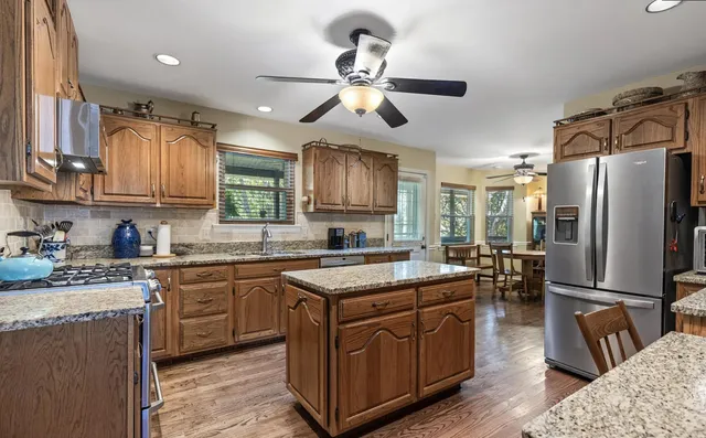 $538,000 | 2227 Bay Pointe Drive, Hixson, TN 37343