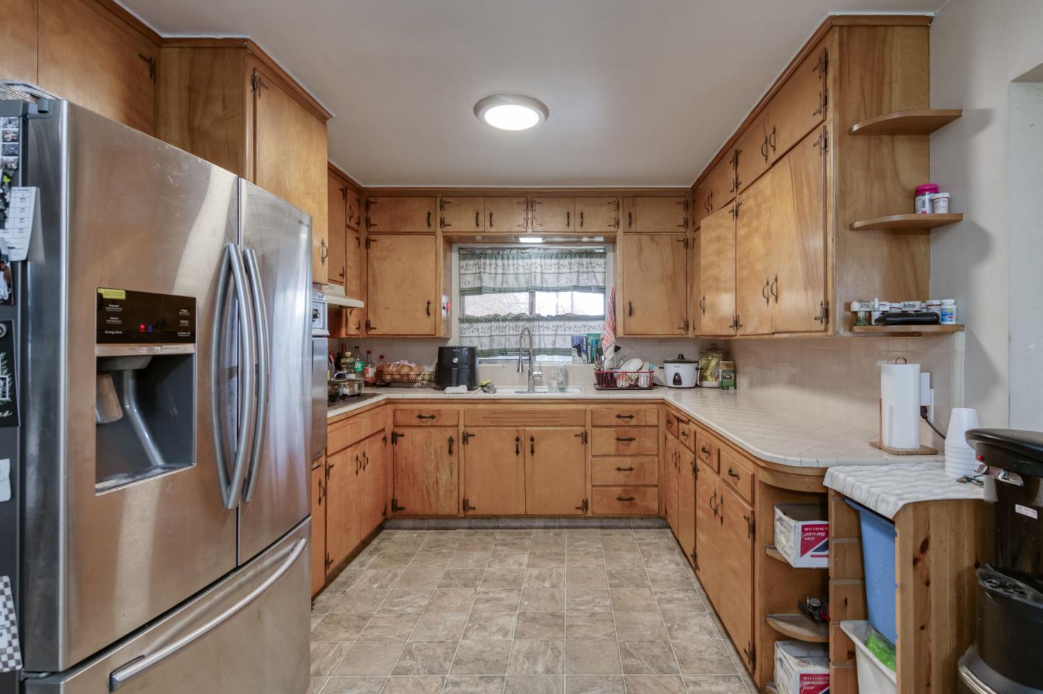 1055 East Dinuba Avenue Reedley, CA 93654 - Photo 11 of 54