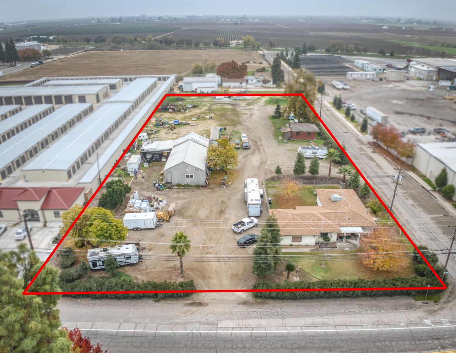 1055 East Dinuba Avenue Reedley, CA 93654 - Photo 3 of 54