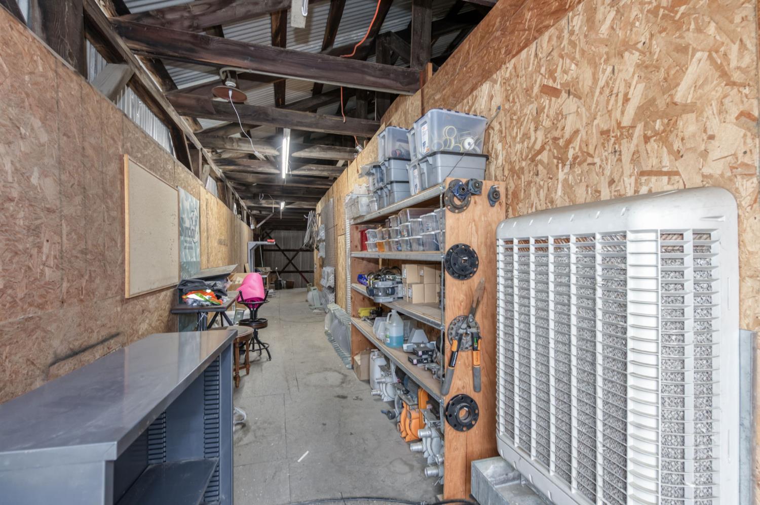 1055 East Dinuba Avenue Reedley, CA 93654 - Photo 31 of 54