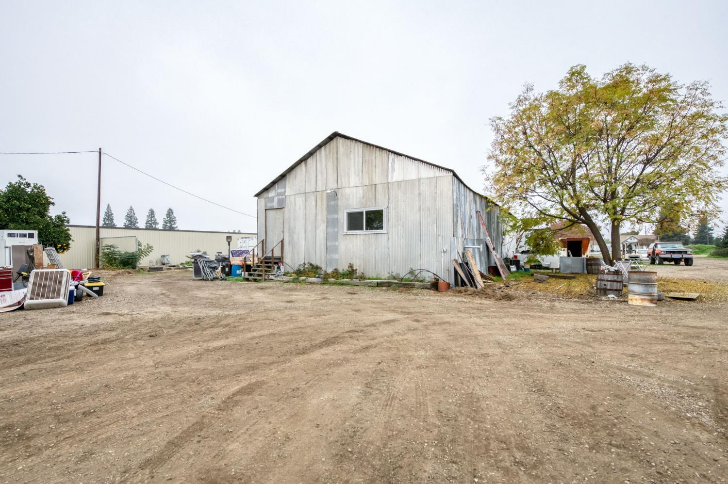 1055 East Dinuba Avenue Reedley, CA 93654 - Photo 41 of 54