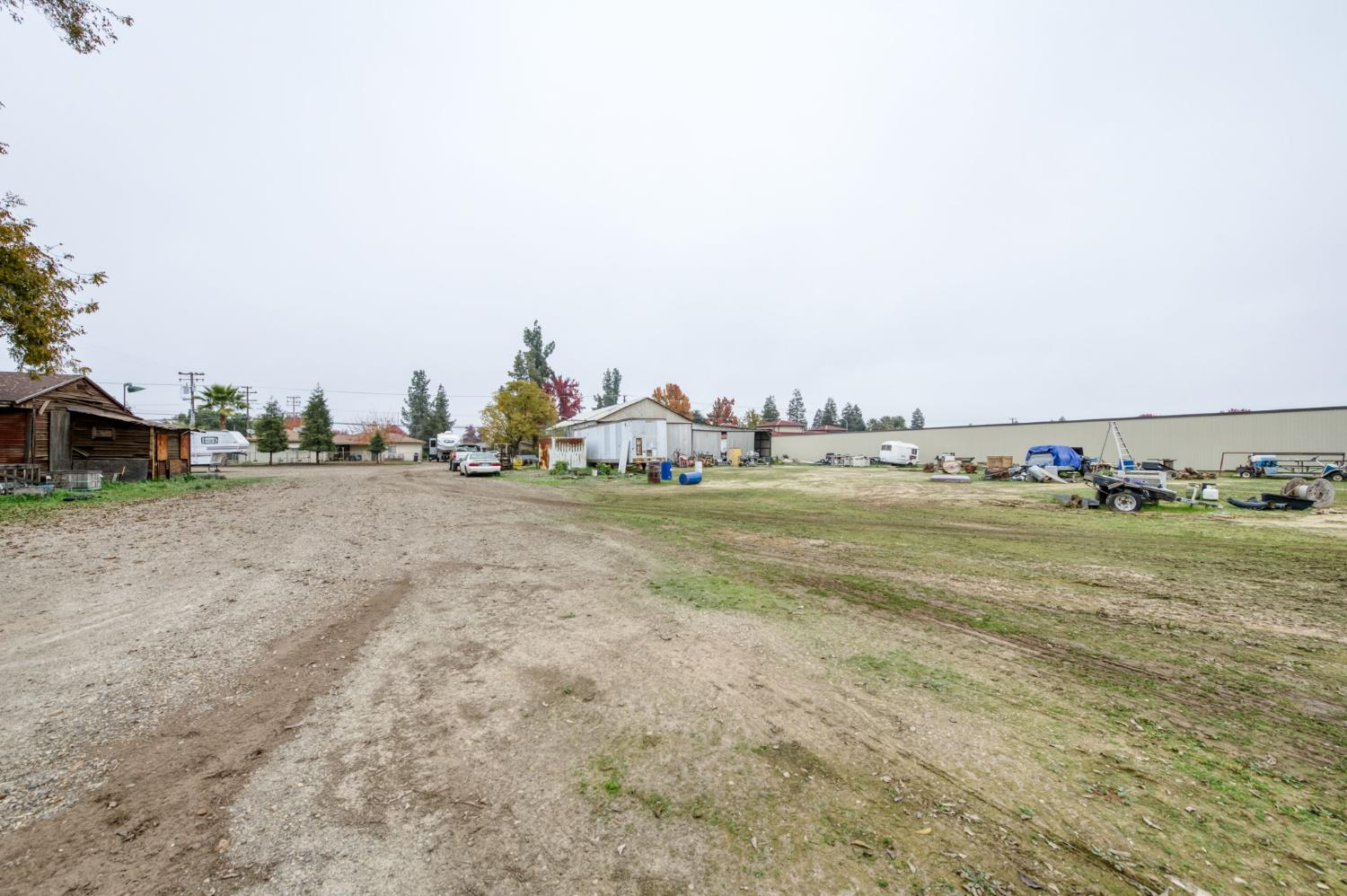 1055 East Dinuba Avenue Reedley, CA 93654 - Photo 44 of 54