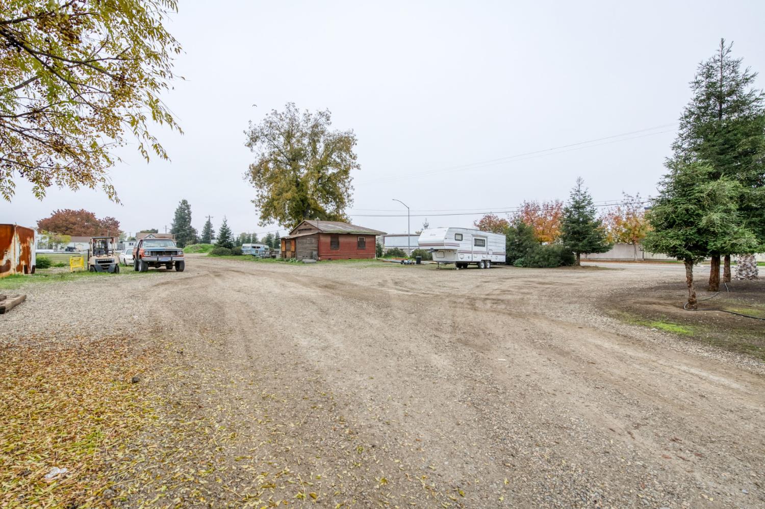 1055 East Dinuba Avenue Reedley, CA 93654 - Photo 48 of 54