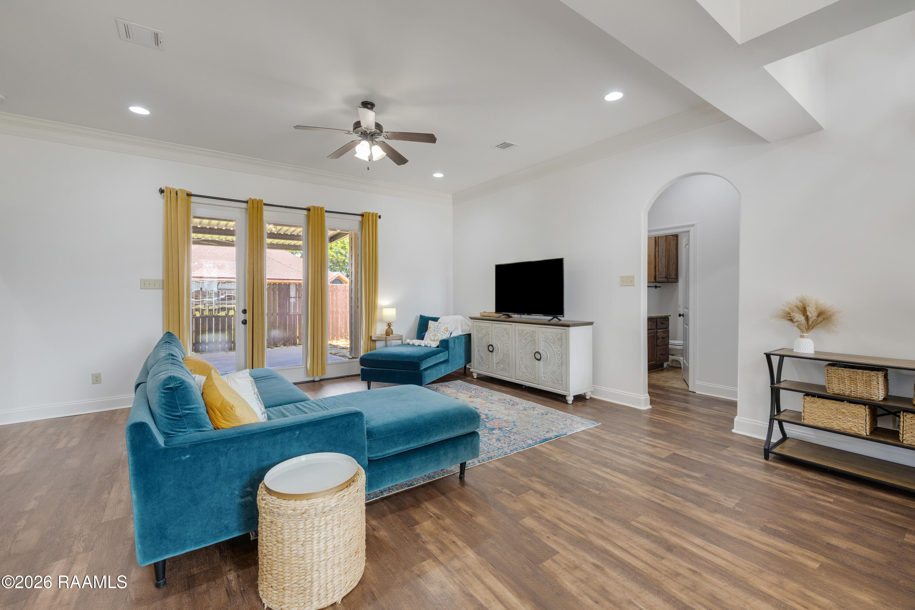 117 Range Drive Lafayette, LA 70508 - Photo 3 of 24 Living Room