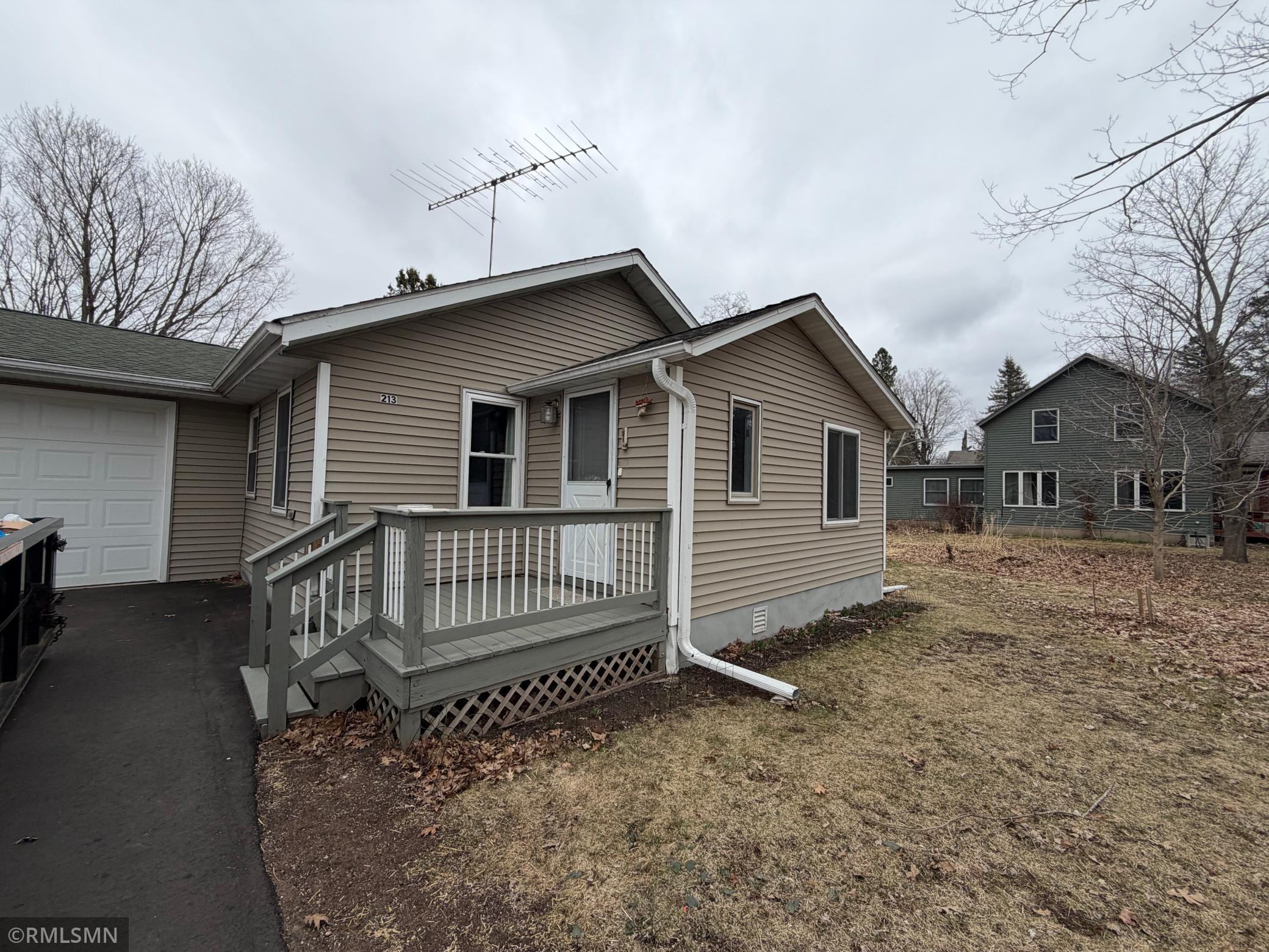 213 East Park Avenue Luck, WI 54853 - Photo 2 of 25