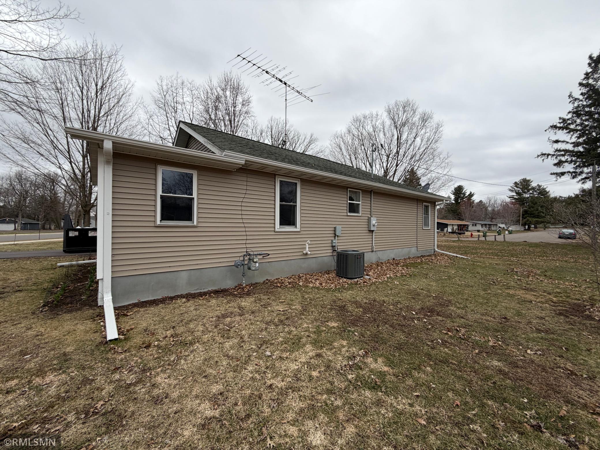 213 East Park Avenue Luck, WI 54853 - Photo 24 of 25