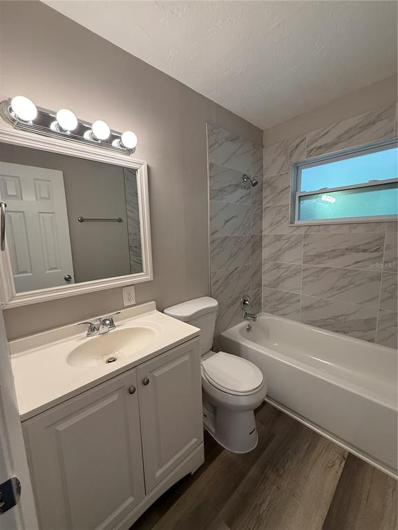 464 Briarwood Road Venice, FL 34293 - Photo 9 of 14