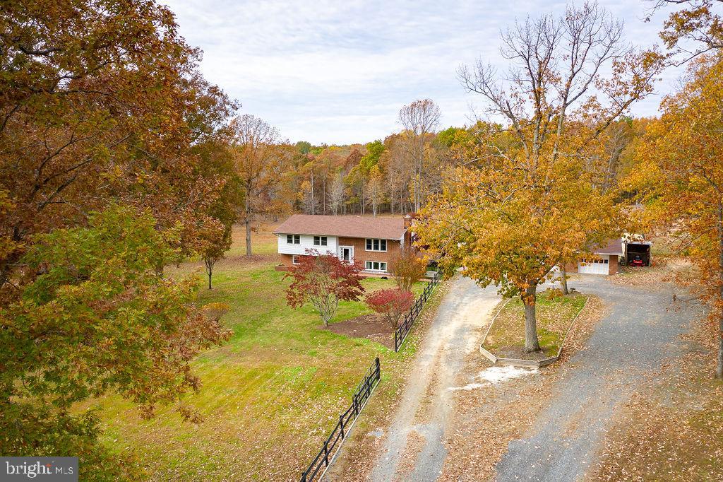 12320 Tacketts Mill Road Stafford, VA 22556 - Photo 3 of 69 Gallery Image 3