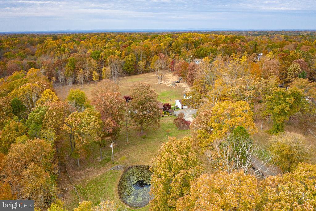 12320 Tacketts Mill Road Stafford, VA 22556 - Photo 7 of 69 Gallery Image 7