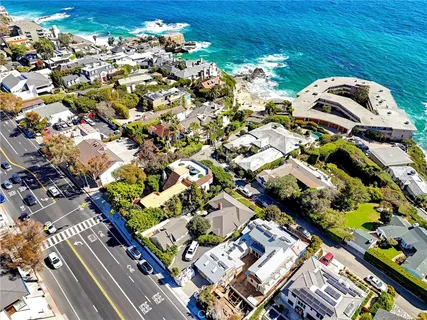 $2,498,000 | 31561 Table Rock Drive, Unit 418, Laguna Beach, CA 92651