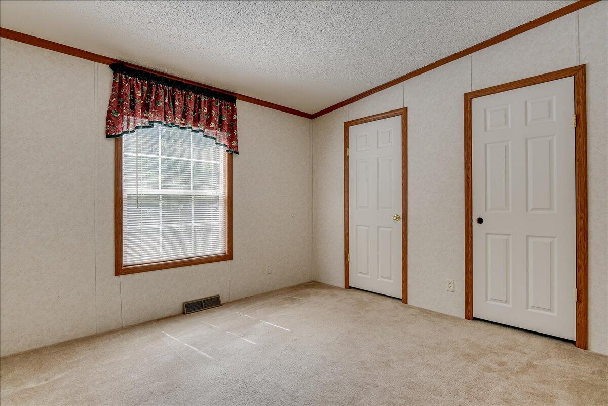 917 Whaley Pond Road Graniteville, SC 29829 - Photo 27 of 34 4th Bedroom with two closets.