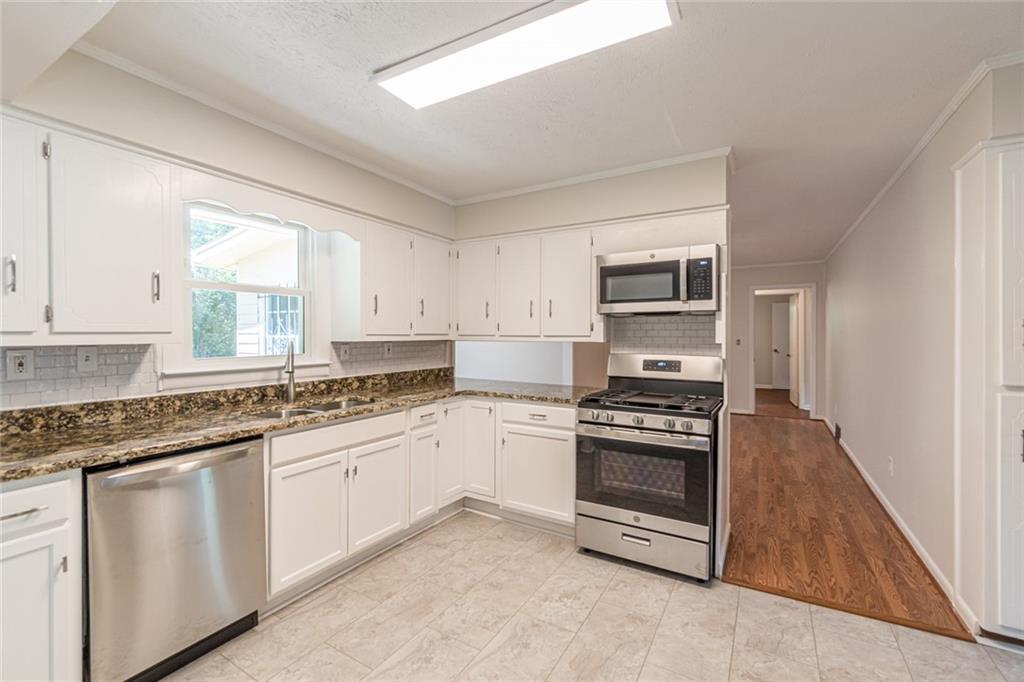 3213 Bobbie Lane Decatur, GA 30032 - Photo 9 of 30