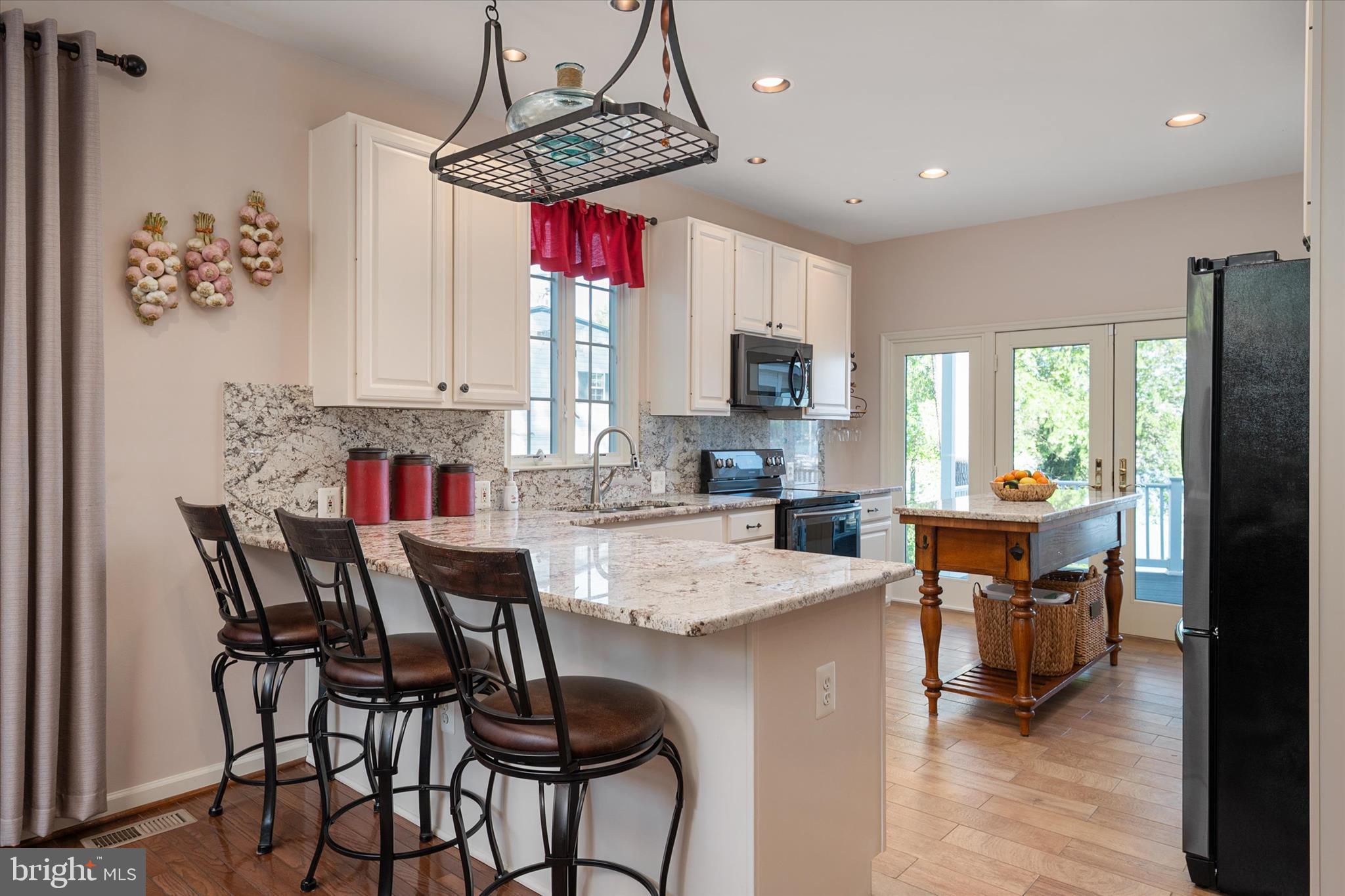 1403 Mirable Way Pasadena, MD 21122 - Photo 15 of 80