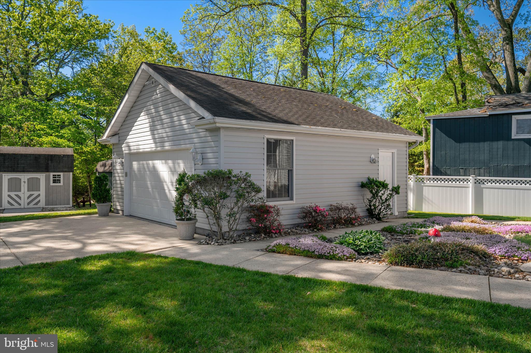 1403 Mirable Way Pasadena, MD 21122 - Photo 6 of 80