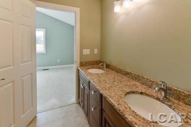 1016 Ridgeview Drive Tecumseh, MI 49286 - Photo 19 of 35 31337290-18.JPG