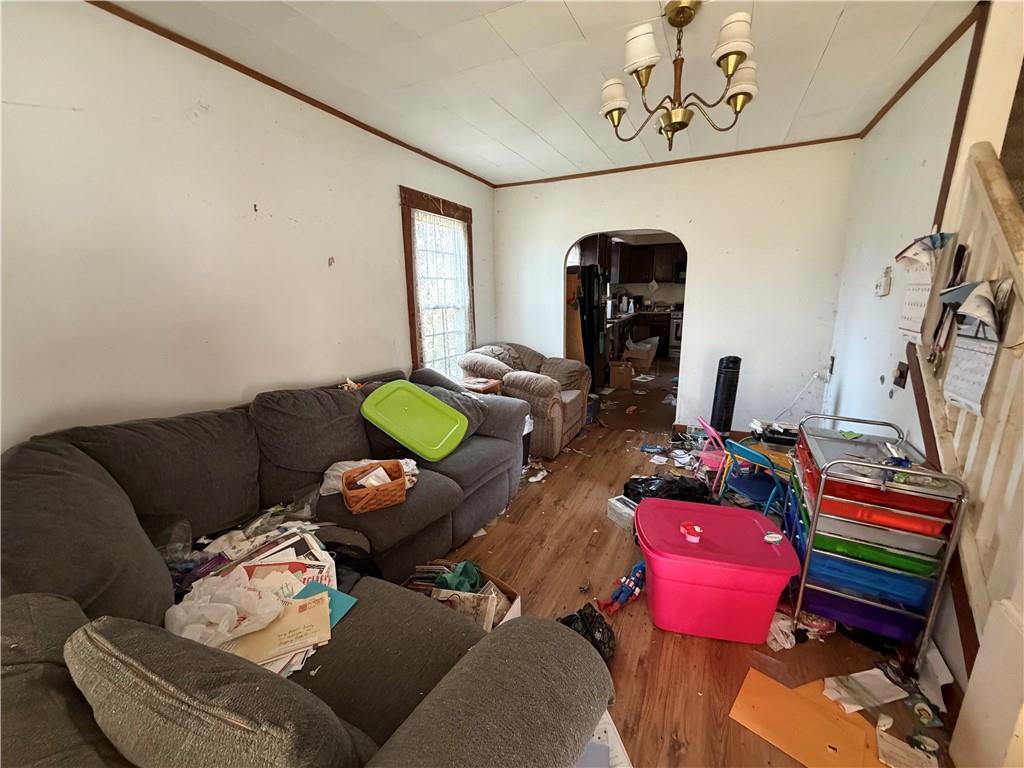 538 Branchton Road Slippery Rock, PA 16057 - Photo 5 of 15 a living room with furniture