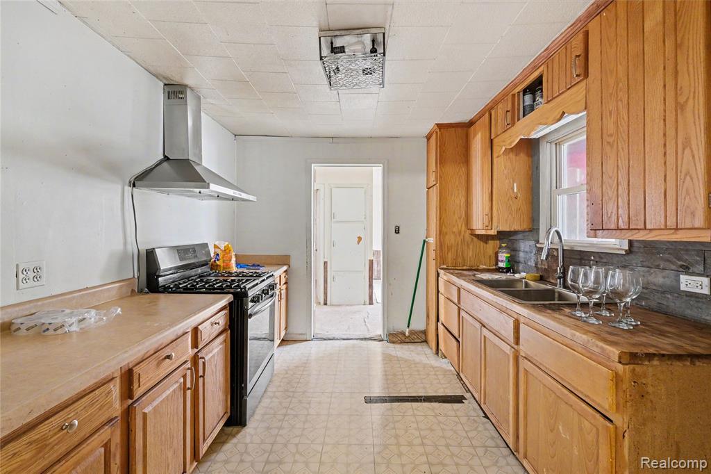 4449 Crosby Road Flint, MI 48506 - Photo 8 of 26 Gallery Image 8