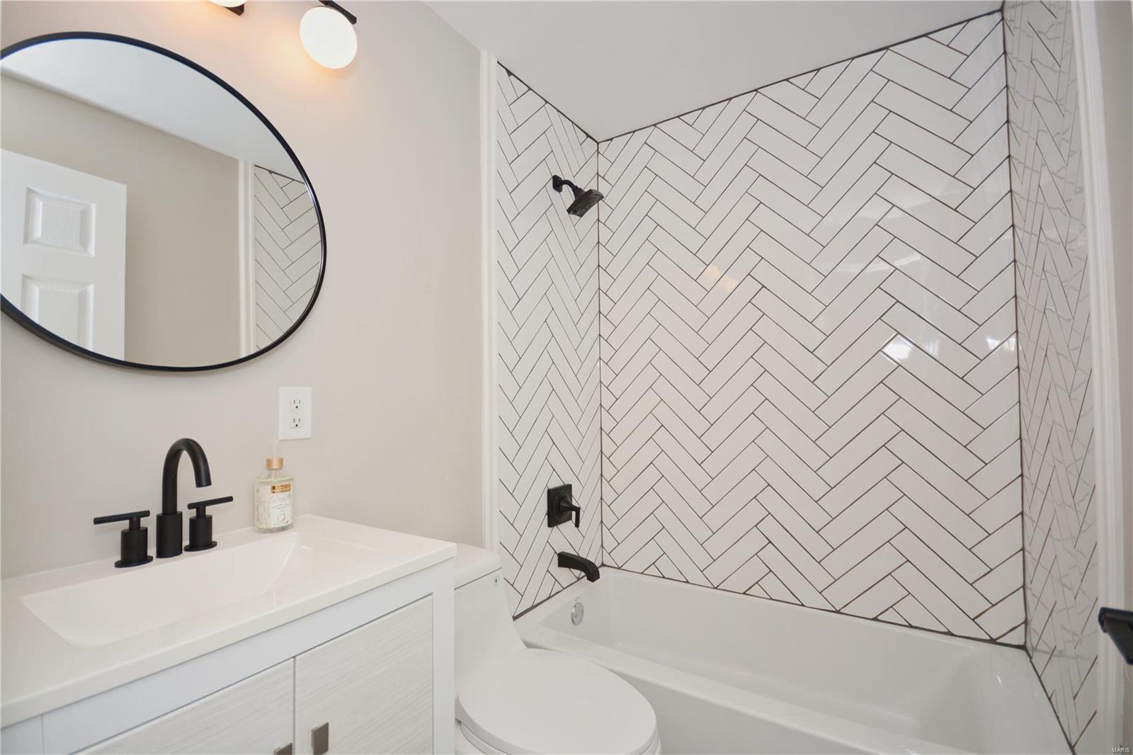 8001 Morgan Ford Road St. Louis, MO 63123 - Photo 9 of 27