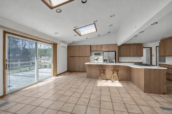 $1,198,000 | 23 Madison Avenue, Jericho, NY 11753