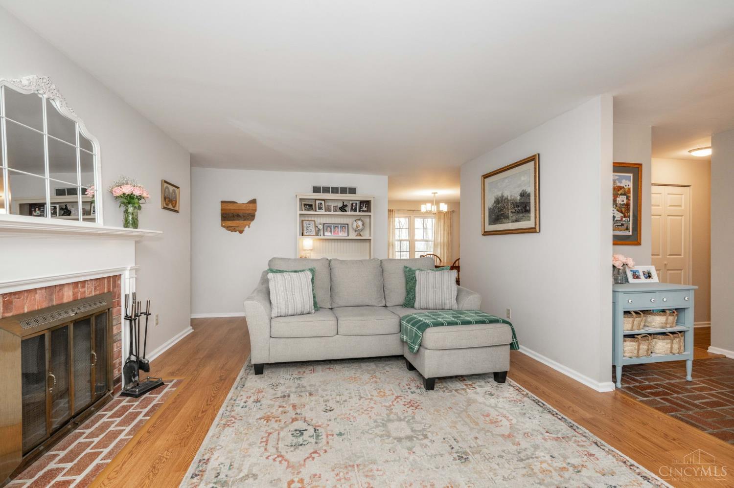 11624 Edgewood Road Harrison, OH 45030 - Photo 11 of 54 Living room
