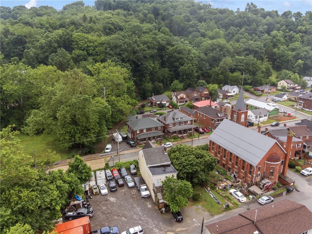 1523 Evergreen Road Pittsburgh, PA 15209 - Photo 34 of 35 an aerial view of a city with lots of residential buildings