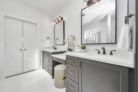 $570,000 | 925 Fisher Street, Unit E, Houston, TX 77018