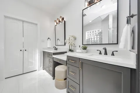 $570,000 | 925 Fisher Street, Unit E, Houston, TX 77018