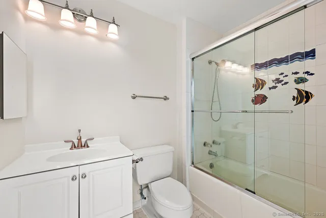 $4,000 | 100 Seaview Avenue, Unit 4H, Norwalk, CT 06855