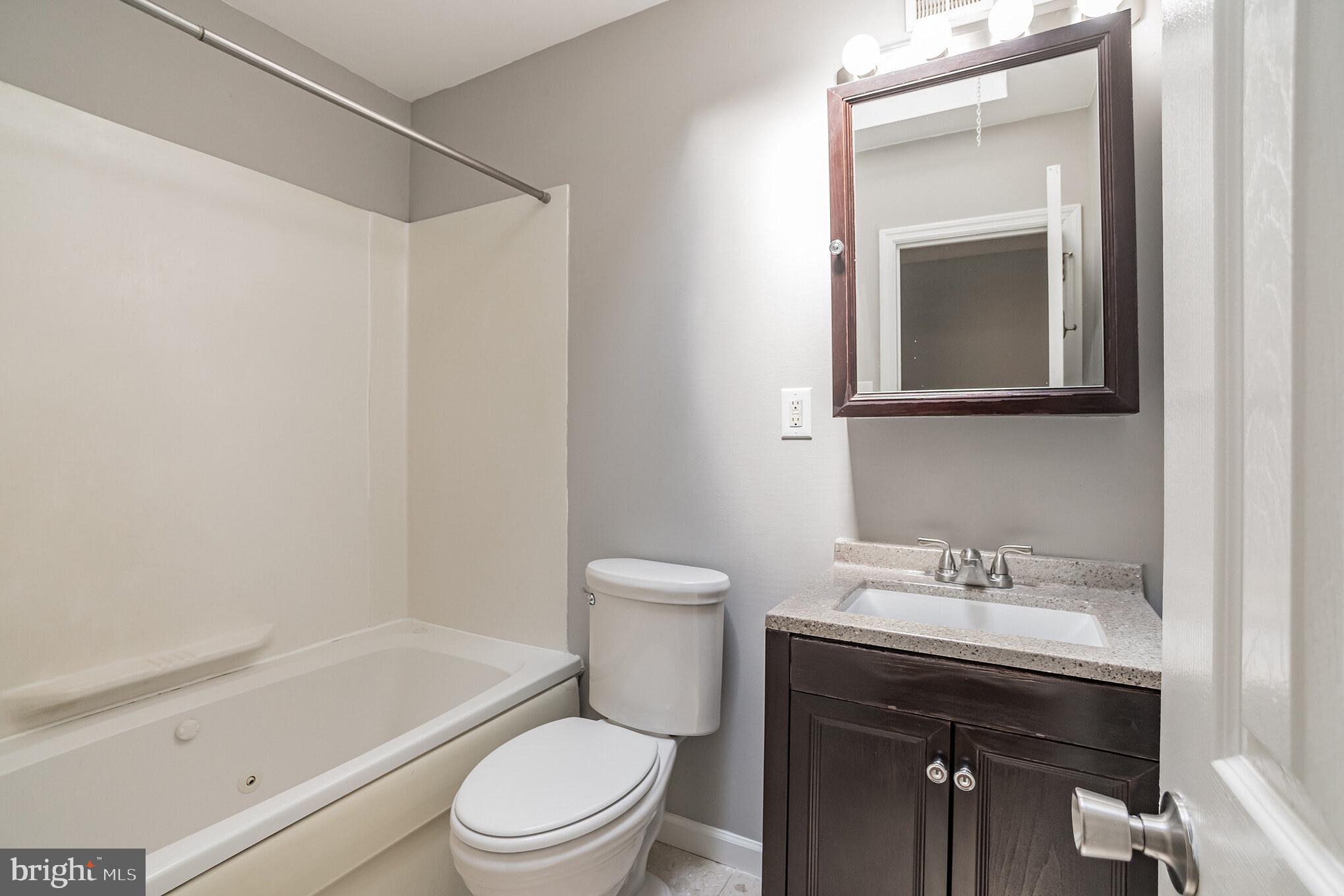 751 Hill Road Philadelphia, PA 19128 - Photo 17 of 30 Gallery Image 17