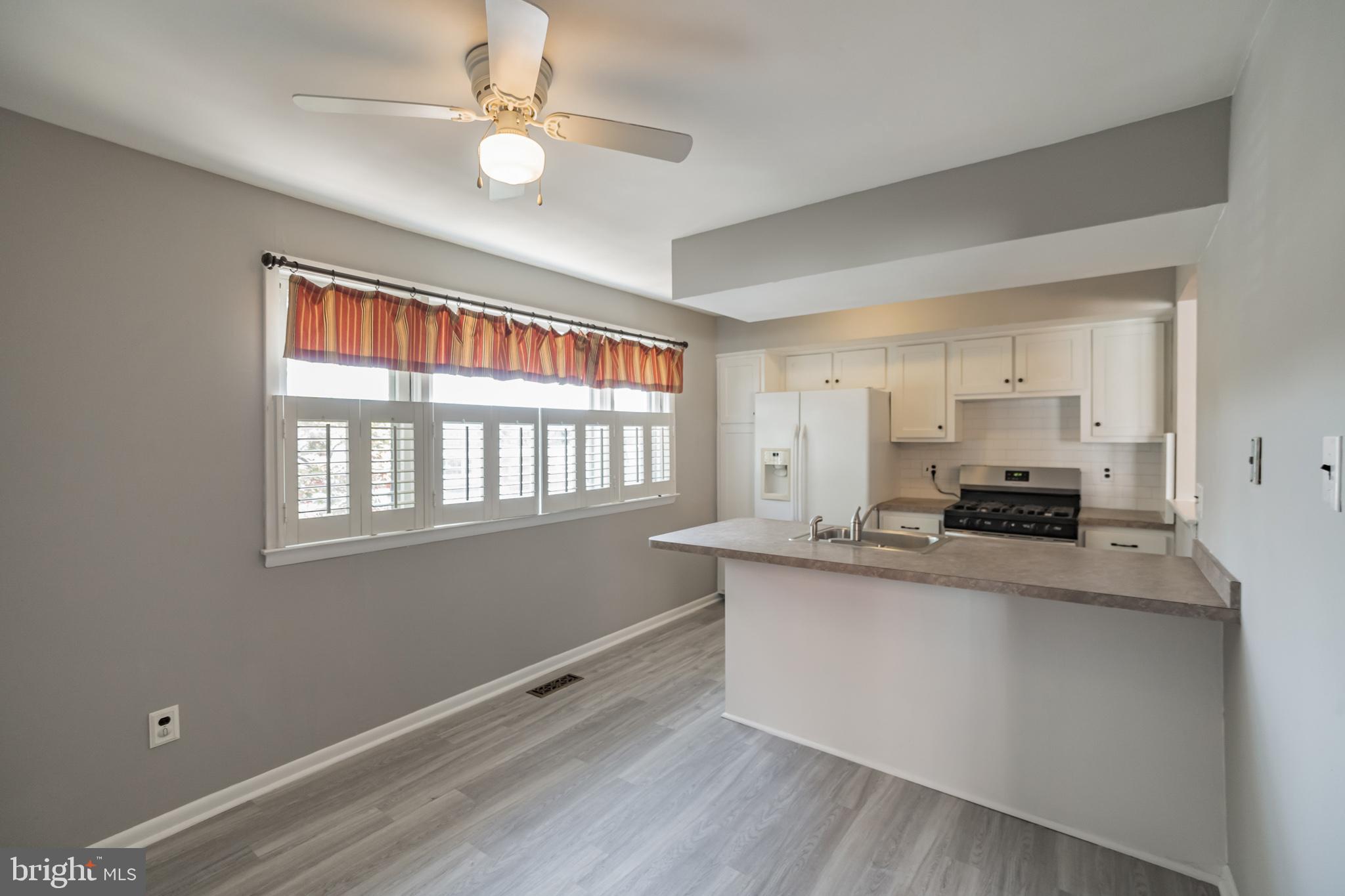 751 Hill Road Philadelphia, PA 19128 - Photo 6 of 30 Gallery Image 6
