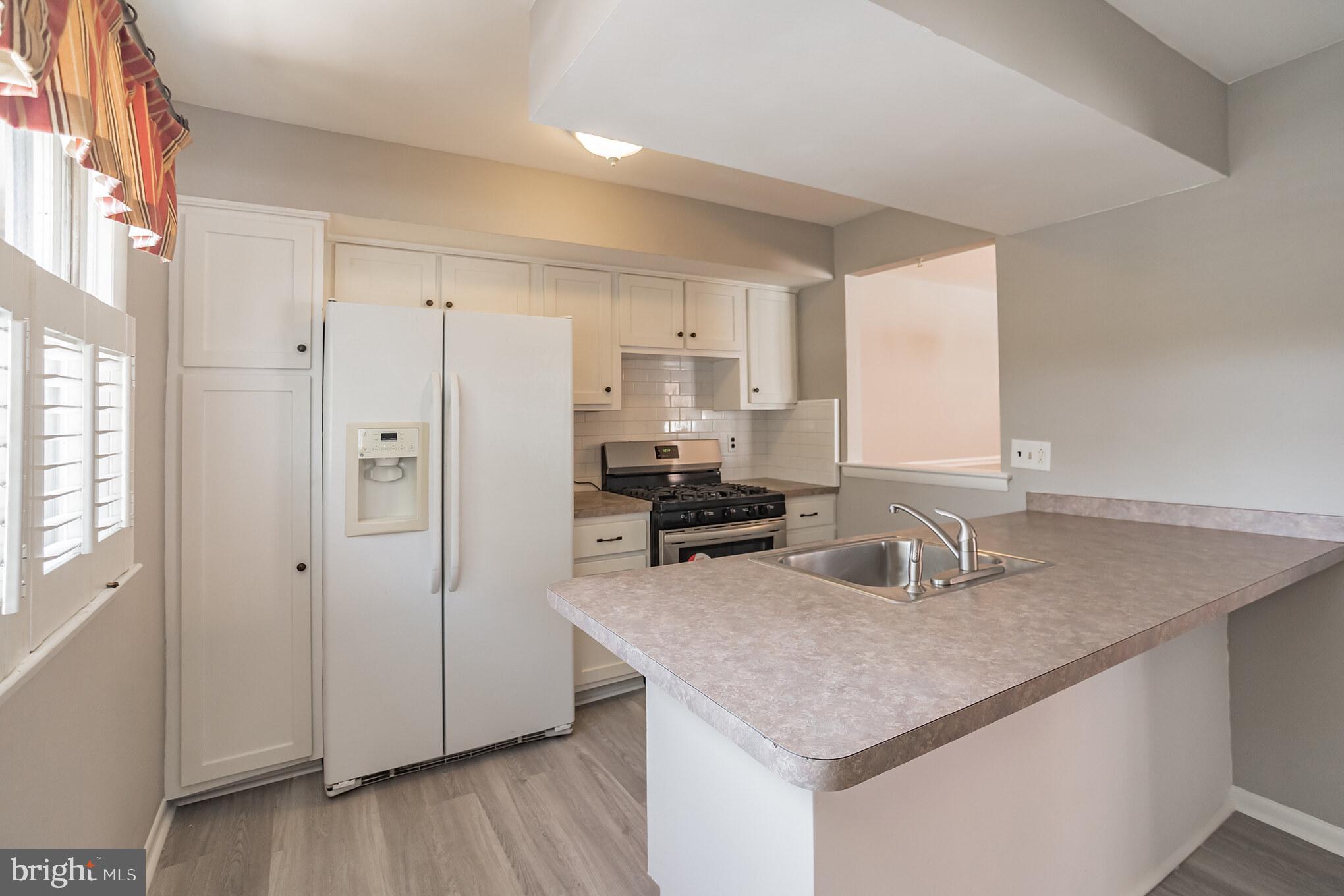 751 Hill Road Philadelphia, PA 19128 - Photo 9 of 30 Gallery Image 9