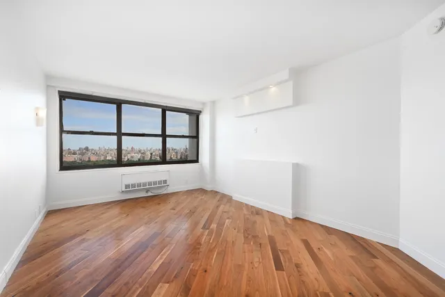 $999,999 | 7002 Boulevard East, Unit 43B, Guttenberg, NJ 07093