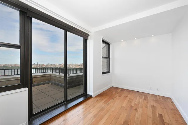 $999,999 | 7002 Boulevard East, Unit 43B, Guttenberg, NJ 07093