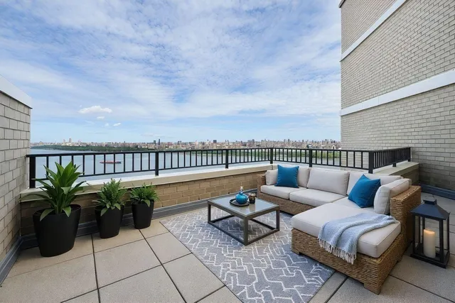 $999,999 | 7002 Boulevard East, Unit 43B, Guttenberg, NJ 07093