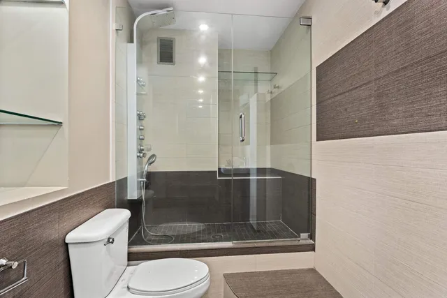 $999,999 | 7002 Boulevard East, Unit 43B, Guttenberg, NJ 07093