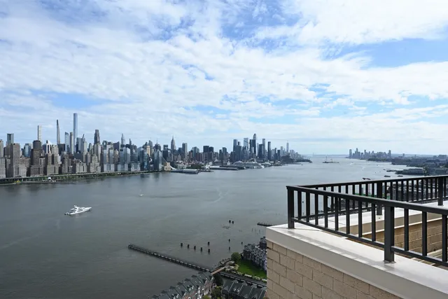 $999,999 | 7002 Boulevard East, Unit 43B, Guttenberg, NJ 07093