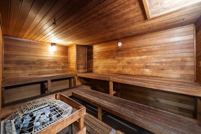 $999,999 | 7002 Boulevard East, Unit 43B, Guttenberg, NJ 07093