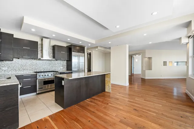 $999,999 | 7002 Boulevard East, Unit 43B, Guttenberg, NJ 07093