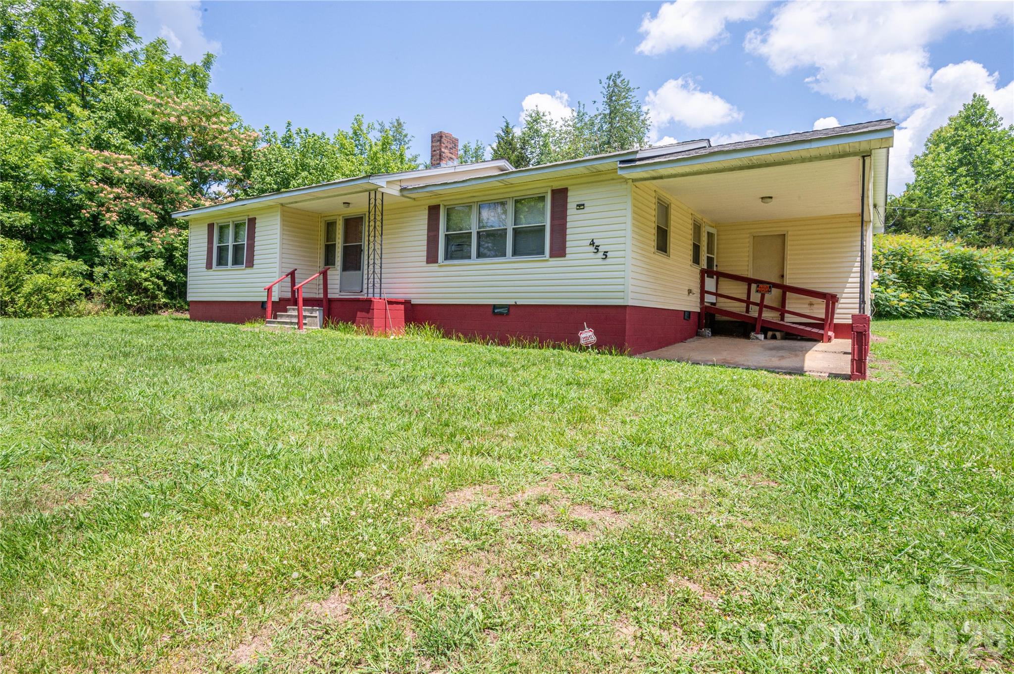455 State Rd S-11-295 Blacksburg, SC 29702 - Photo 4 of 32