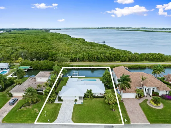 $1,499,000 | 3576 Lucia Drive, Vero Beach, FL 32967