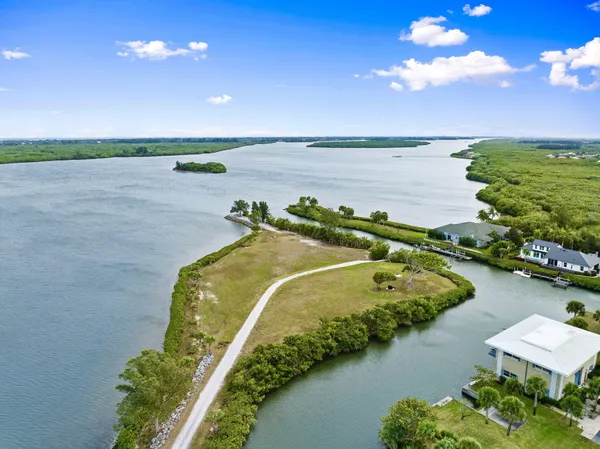 $1,499,000 | 3576 Lucia Drive, Vero Beach, FL 32967