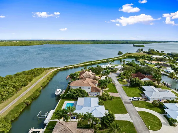 $1,499,000 | 3576 Lucia Drive, Vero Beach, FL 32967
