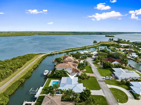 $1,499,000 | 3576 Lucia Drive, Vero Beach, FL 32967
