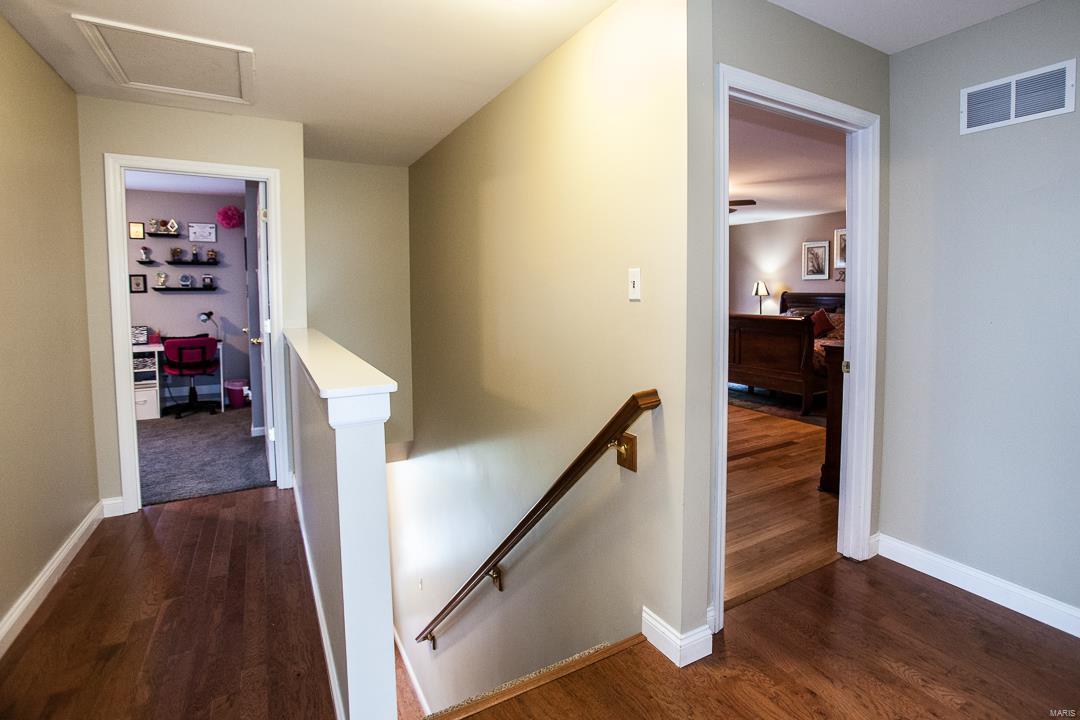 4710 Rutledge Way Drive St. Louis, MO 63129 - Photo 16 of 37 Gallery Image 16