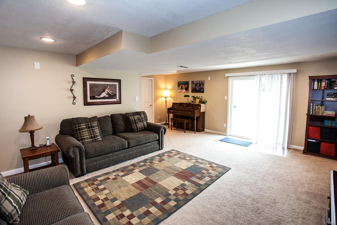4710 Rutledge Way Drive St. Louis, MO 63129 - Photo 28 of 37 Gallery Image 28