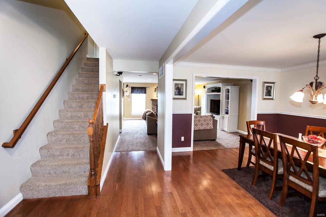 4710 Rutledge Way Drive St. Louis, MO 63129 - Photo 3 of 37 Gallery Image 3